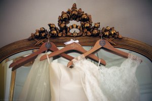 hauts de robes de mariée en dentelle
