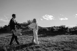 robe de mariée pour l'automne créé par marielle maury en compagnie des perdrix