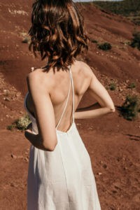 robe mariee creme decollete dos