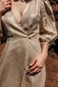 robe portefeuille lin or ecoresponsable