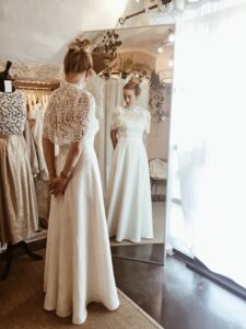 ensemble de mariee journee chaude