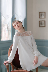 robe de mariée courte pour mariage moderne