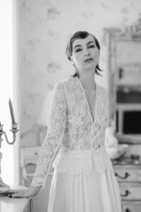 top en dentelle de Calais manches longues