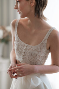 ensemble pour le mariage en dentelle et organza de soie