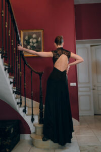 robe de soiree longue decolleté dos