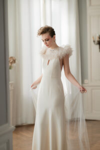 robe et cape de mariée moderne chic ecoresponsable