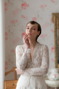 top dentelle de Calais manches longues pour mariage civil