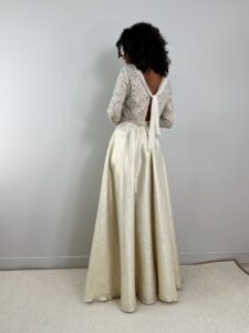 Ensemble de soirée crop top dentelle or et jupe longue en lin or