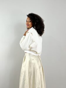 veste en soie brodée